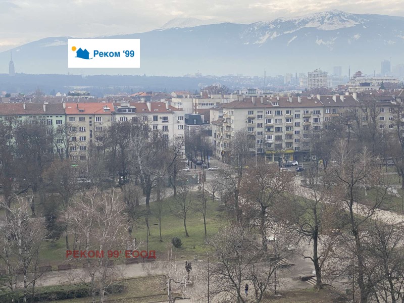 Дава под наем 2-СТАЕН, гр. София, Център