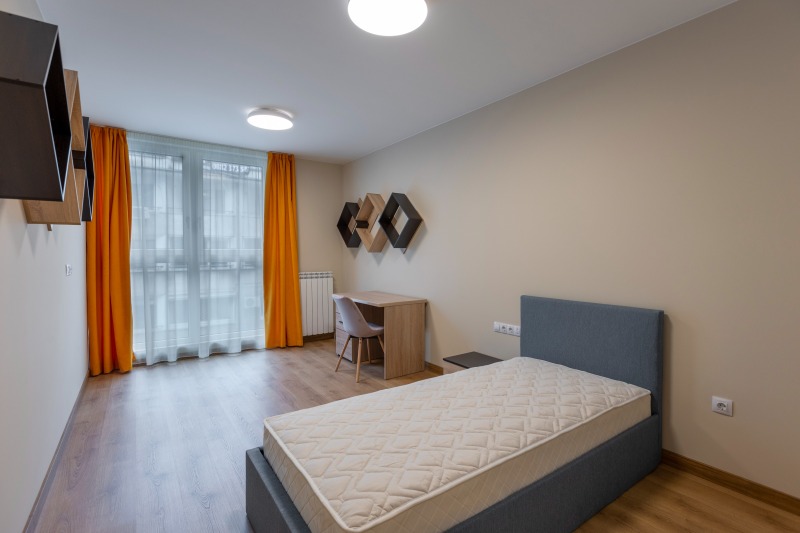 Издаје се  2 спаваће собе Софија , Борово , 111 м2 | 91208371