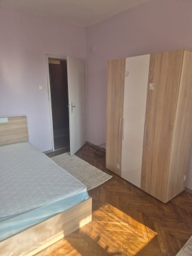 2 bedroom Idealen tsentar, Pleven 3