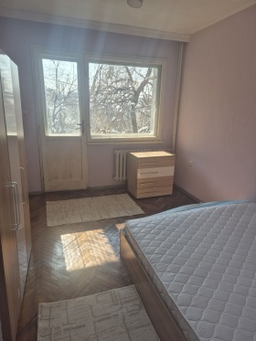 2 bedroom Idealen tsentar, Pleven 4