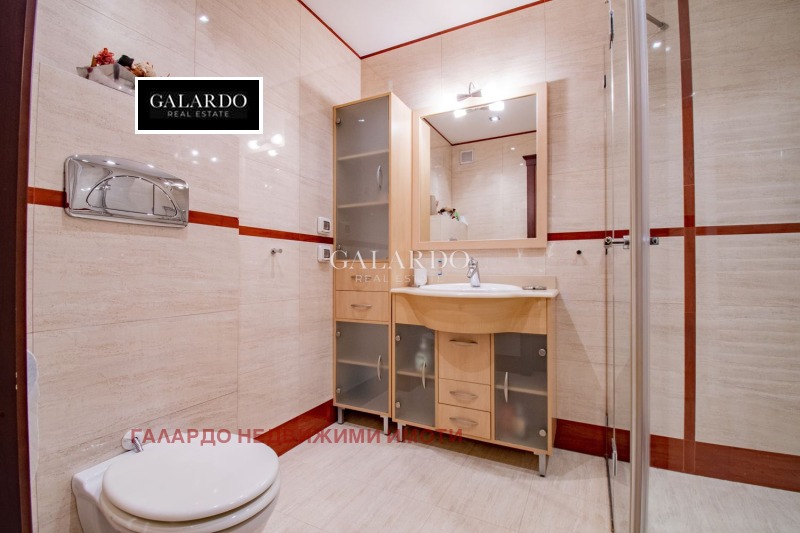 Дава под наем 4-СТАЕН, гр. София, Лозенец, снимка 11 - Апартаменти - 53482565