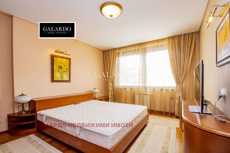 Дава под наем 4-СТАЕН, гр. София, Лозенец, снимка 6 - Апартаменти - 53482565