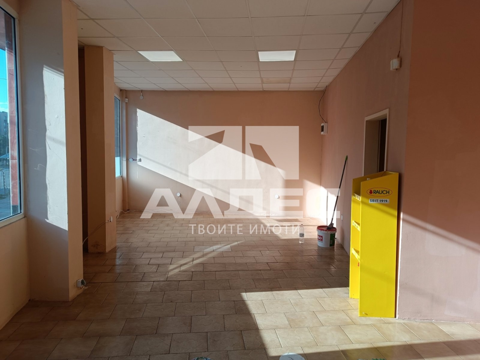 Дава под наем МАГАЗИН, гр. София, Редута, снимка 2 - Магазини - 55272089
