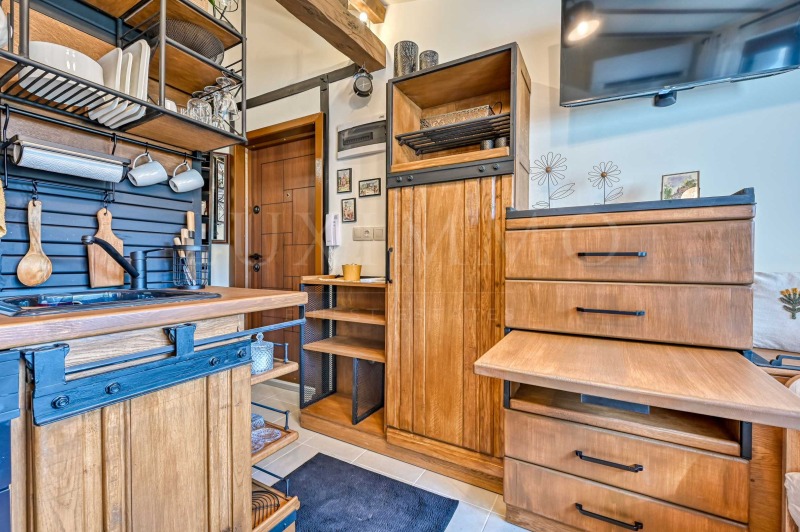 Vuokrattavana  Studio Sofia , Tsentar , 15 neliömetriä | 95768518 - kuva [5]