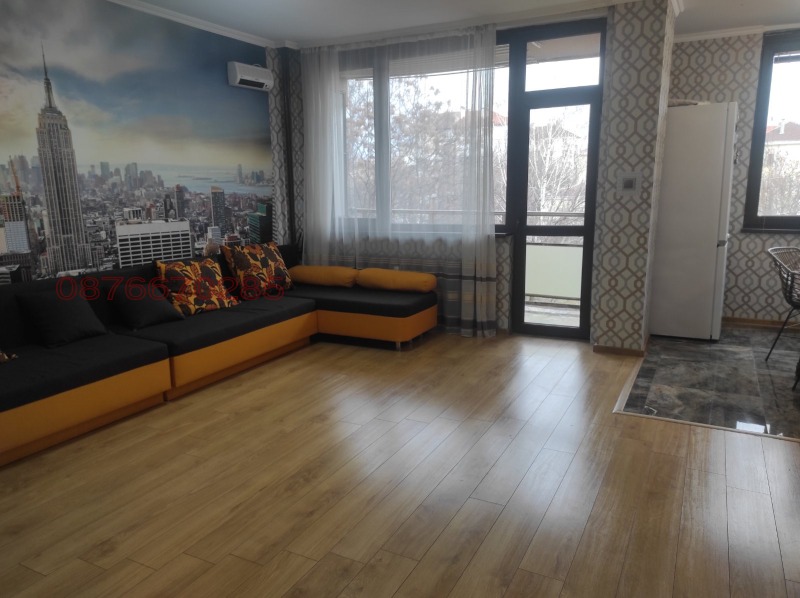 Дава под наем 3-СТАЕН, гр. София, Център