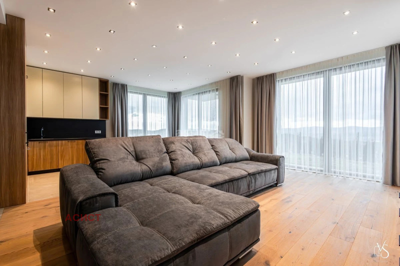 Дава под Наем КЪЩА в област Перник, с. Кладница - 240 кв.м / 2 400 € » 4 693.99 лв., АСИСТ