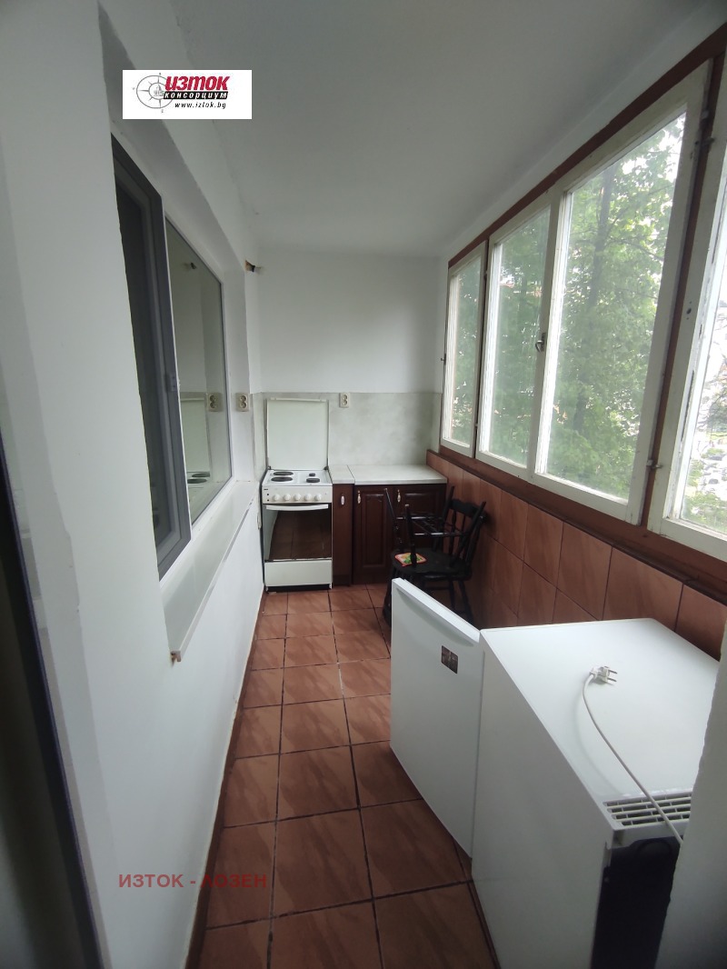 Zu vermieten  1 Schlafzimmer Sofia , Lewski W , 65 qm | 98052097 - Bild [4]