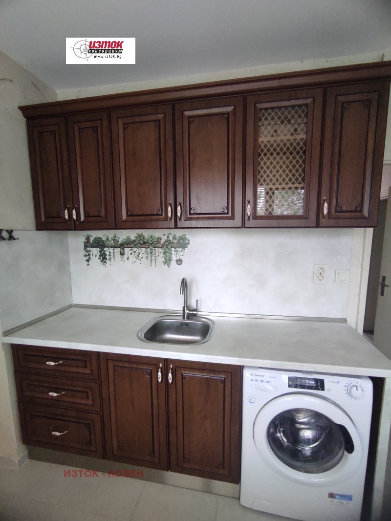 Zu vermieten  1 Schlafzimmer Sofia , Lewski W , 65 qm | 98052097 - Bild [5]