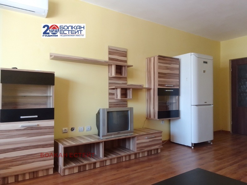 Vuokrattavana  1 makuuhuone Veliko Tarnovo , Kartala , 65 neliömetriä | 29887838 - kuva [4]