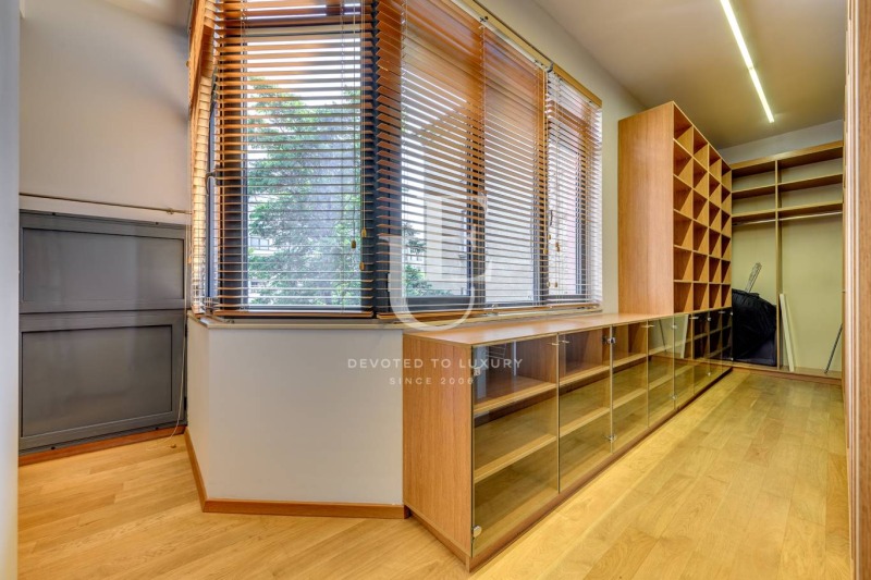 K pronájmu  3 ložnice Sofia , Centar , 230 m2 | 47517251 - obraz [8]