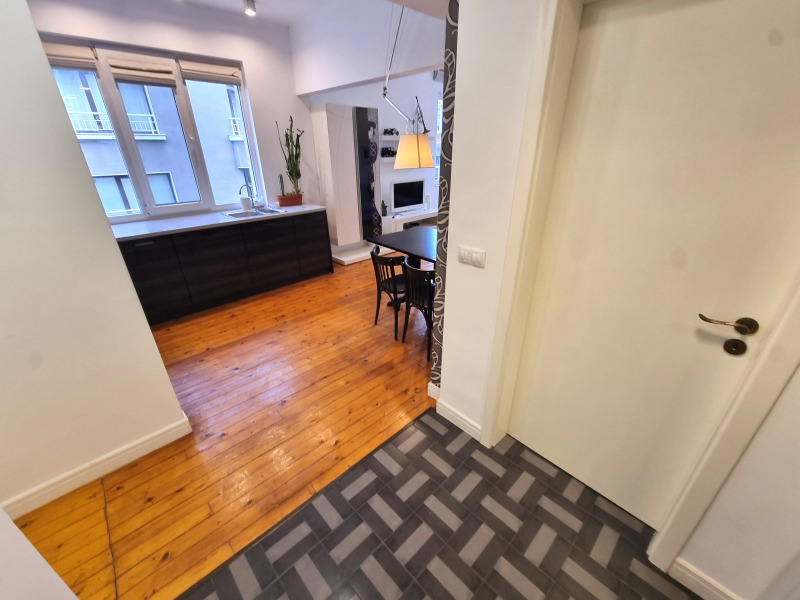 Дава под наем 3-СТАЕН, гр. София, Център, снимка 5 - Апартаменти - 52528588