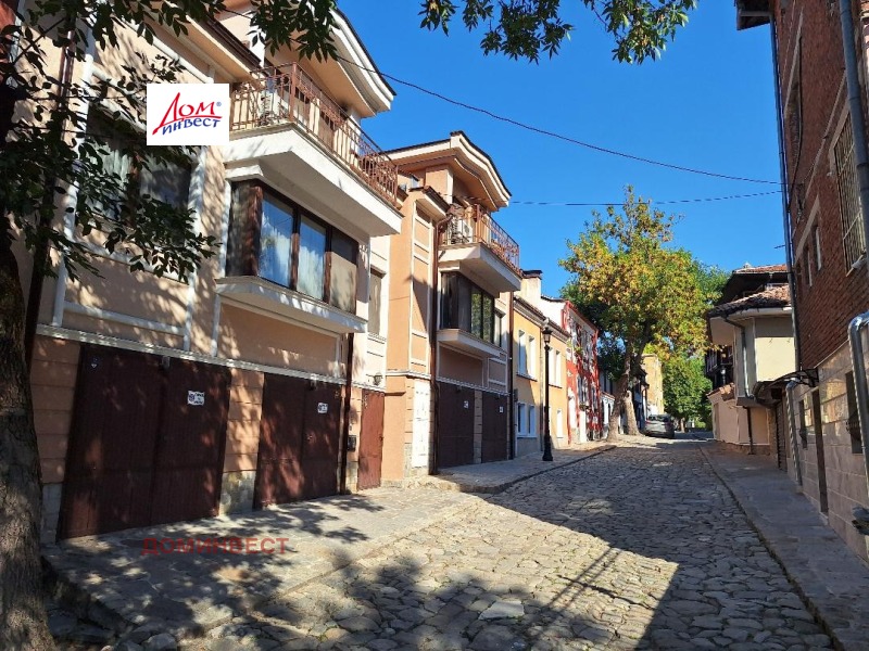 Дава под наем МНОГОСТАЕН, гр. Пловдив, Старият град, снимка 1 - Aпартаменти - 47339701