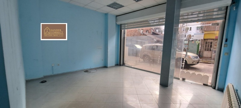 Дава под наем МАГАЗИН, гр. София, Център