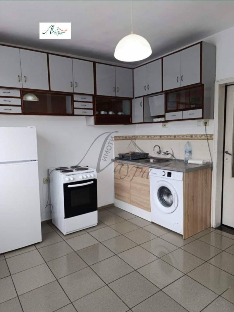 A louer  2 chambres Choumen , Tsentar , 85 m² | 18066294