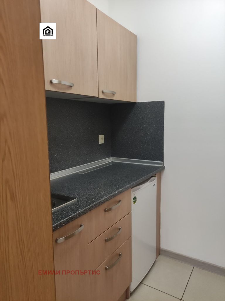 Para alugar  Escritório Sofia , Strelbichtche , 80 m² | 97627141 - imagem [15]