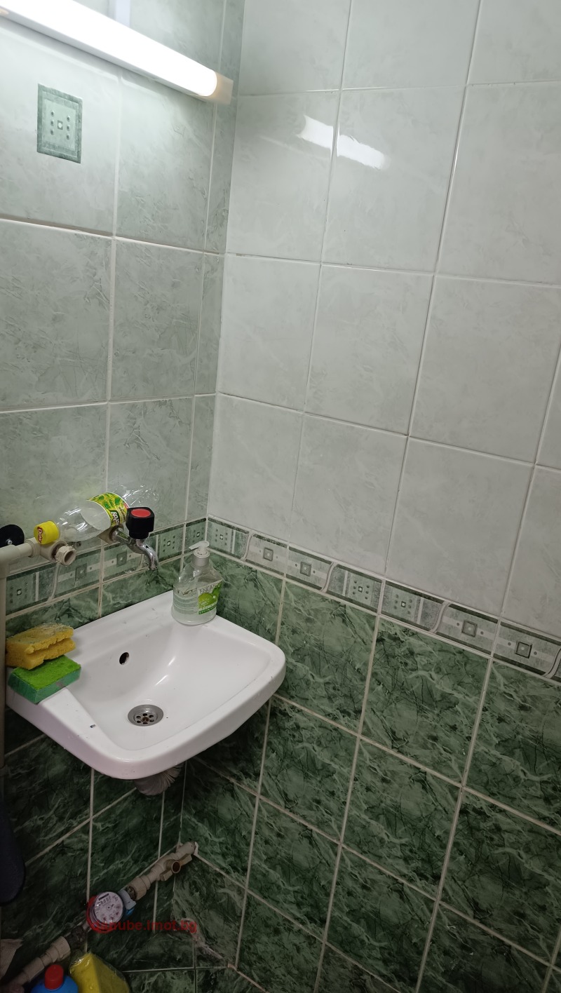 Do wynajęcia  Sklep Ruse , Centar , 16 mkw | 24184535 - obraz [4]