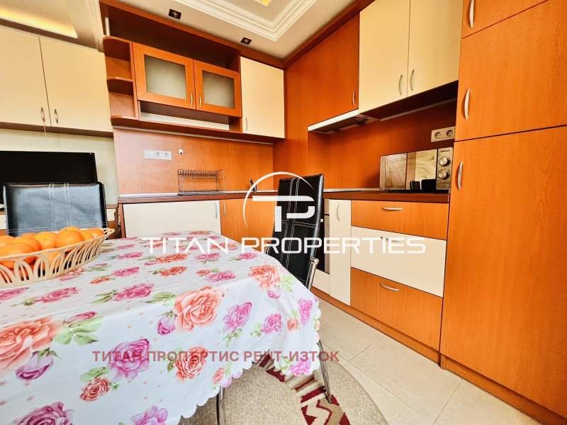 Дава под наем 2-СТАЕН, гр. Бургас, Център, снимка 2 - Апартаменти - 52520982