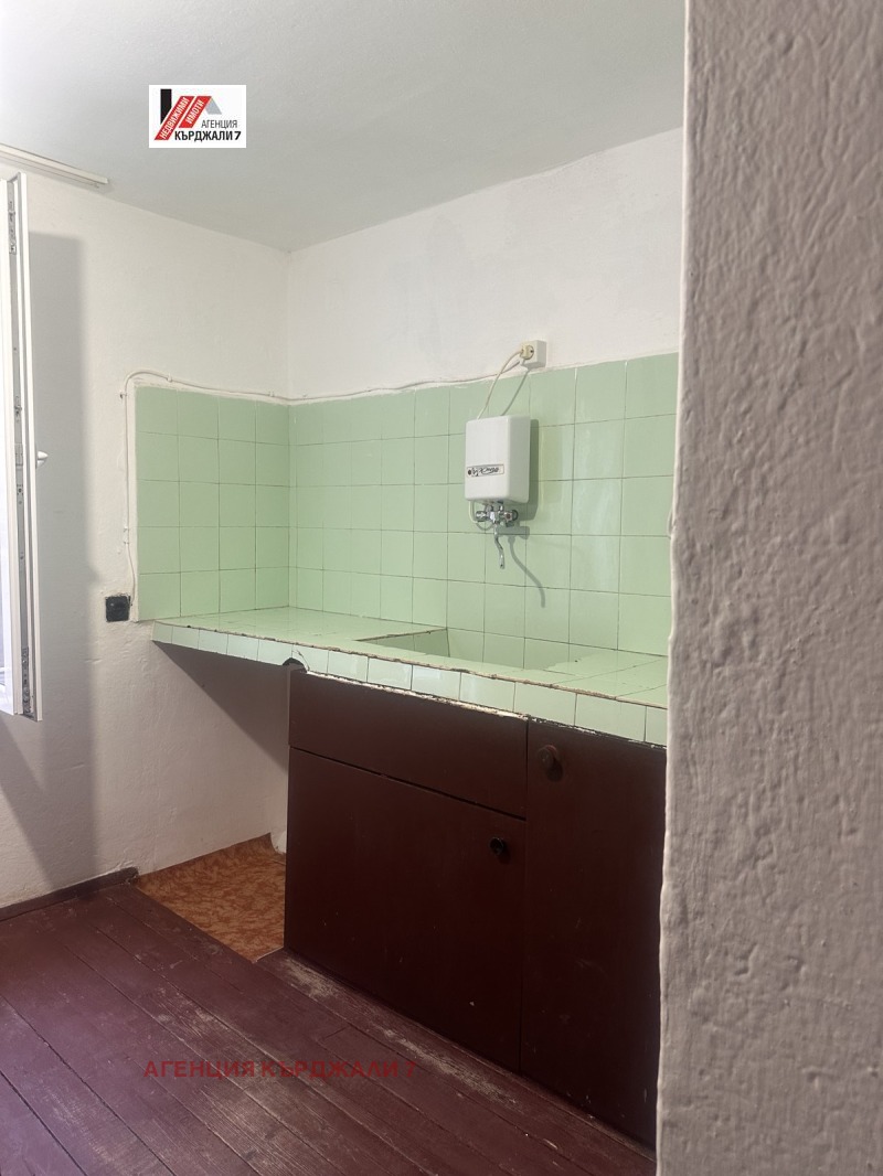 Дава под наем  3-стаен град Кърджали , Студен кладенец , 65 кв.м | 93792609 - изображение [8]