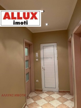 ����� ���� ��� ���� 3-�����,���� ����, ����� ������>