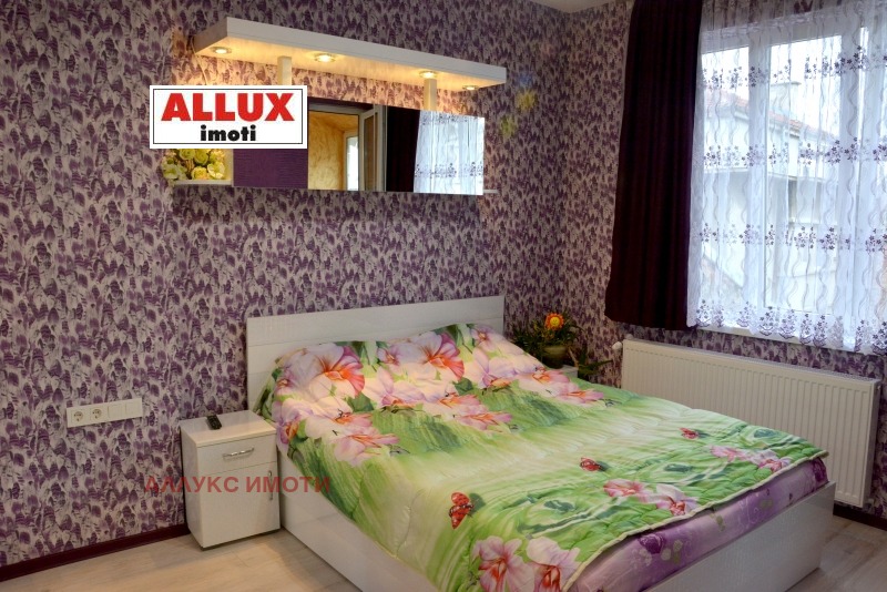 Дава под наем 3-СТАЕН, гр. Русе, Център, снимка 2 - Апартаменти - 51449048