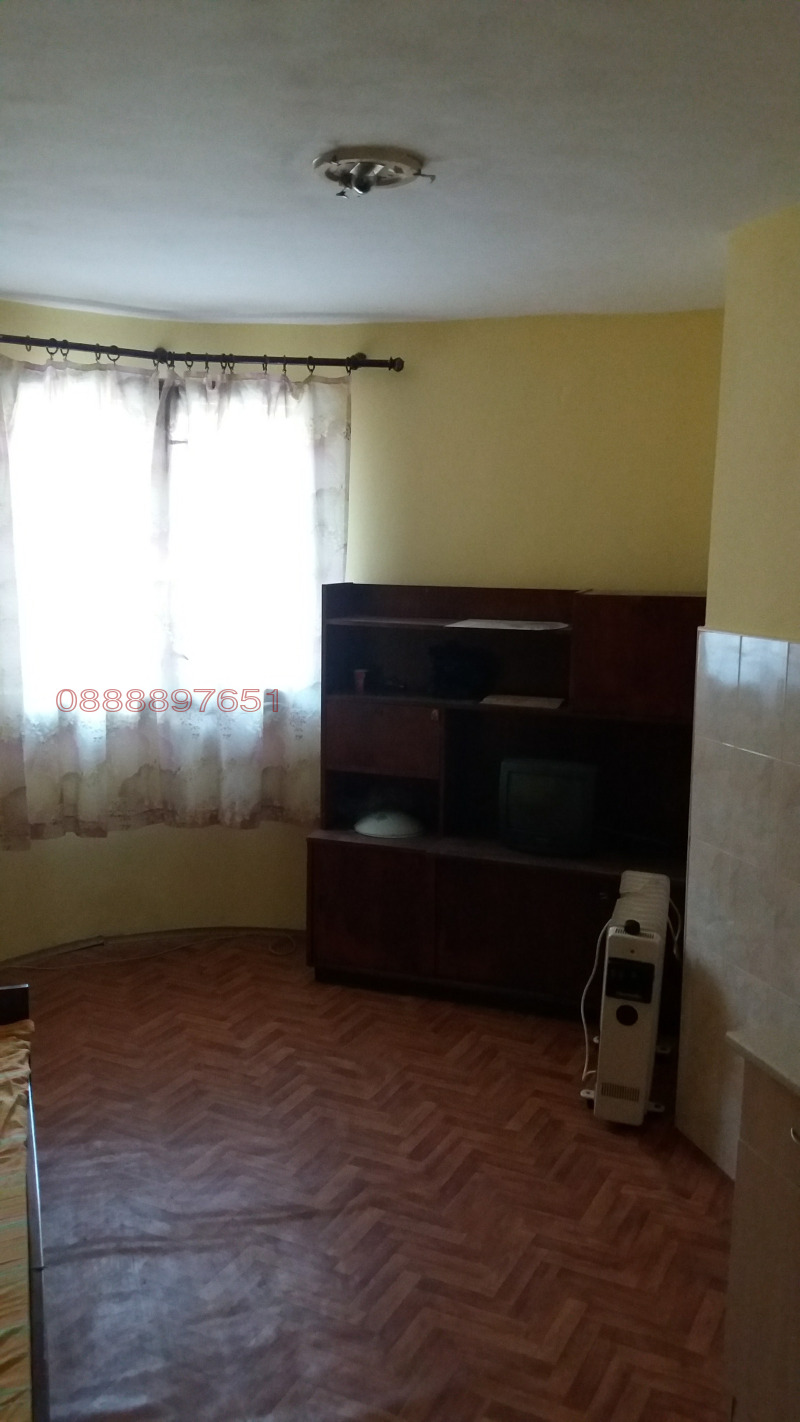 Дава под наем 1-СТАЕН, гр. Пловдив, Христо Смирненски