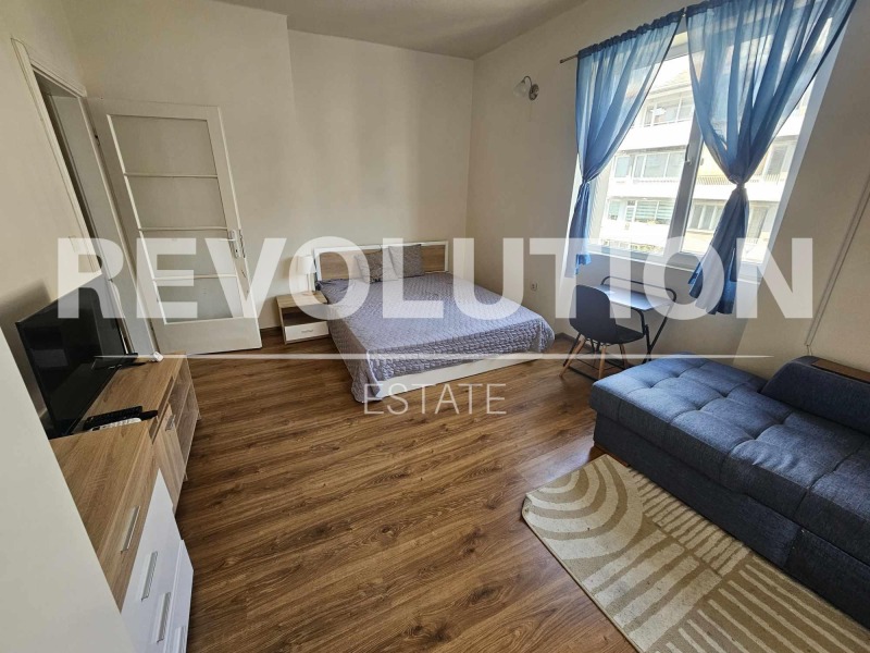 Te huur  1 slaapkamer Varna , Tsentar , 70 m² | 34074143