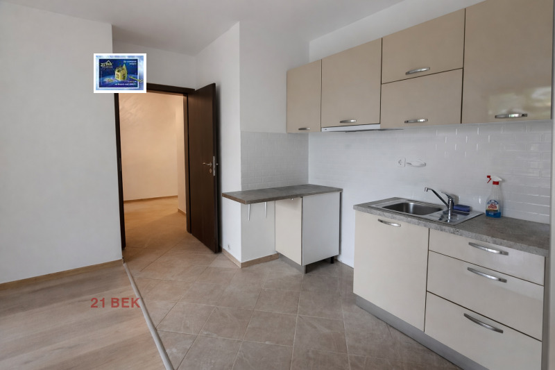 Дава под наем 2-СТАЕН, гр. Пловдив, Каменица 1