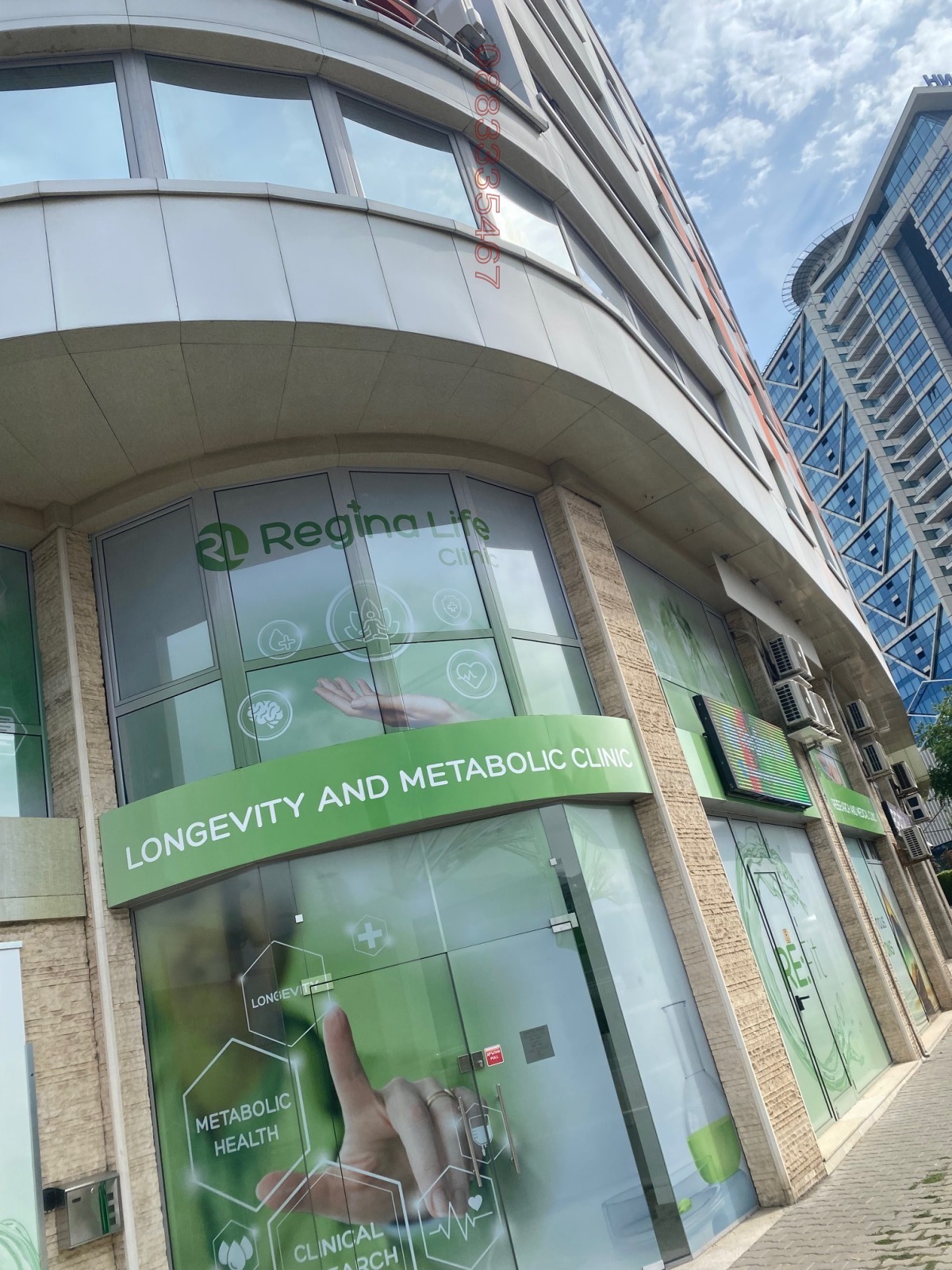 Дава под наем ГАРАЖ, ПАРКОМЯСТО, гр. София, Център, снимка 3 - Гаражи и паркоместа - 53707962