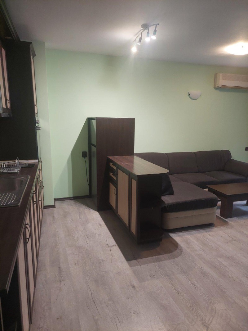 Para alugar  1 quarto Plovdiv , Karchiiaka , 70 m² | 40654873 - imagem [2]