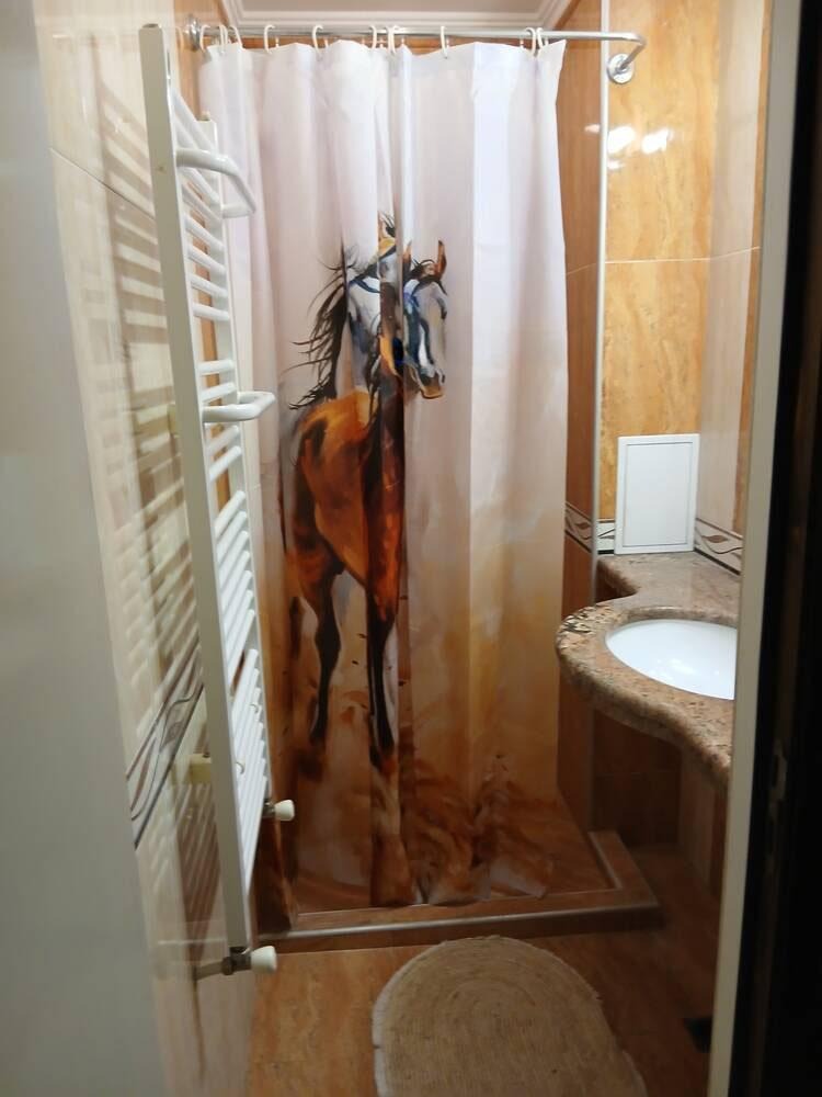 A louer  2 chambres Bourgas , Izgrev , 90 m² | 73599498 - image [5]
