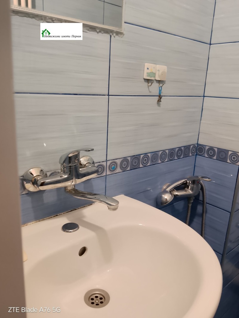 Дава под наем 3-СТАЕН, гр. Перник, Димова махала, снимка 6 - Апартаменти - 52689091