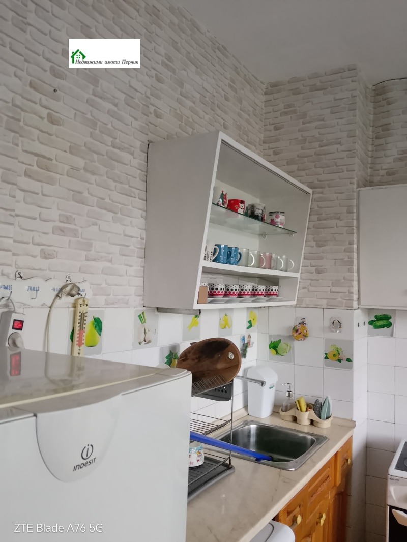 Дава под наем 3-СТАЕН, гр. Перник, Димова махала, снимка 8 - Апартаменти - 52689091