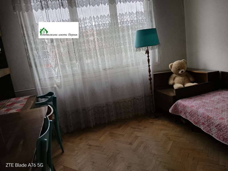 Дава под наем 3-СТАЕН, гр. Перник, Димова махала, снимка 4 - Апартаменти - 52689091