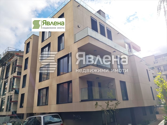 Da affittare  Ufficio Sofia , Iztok , 88 mq | 72829760