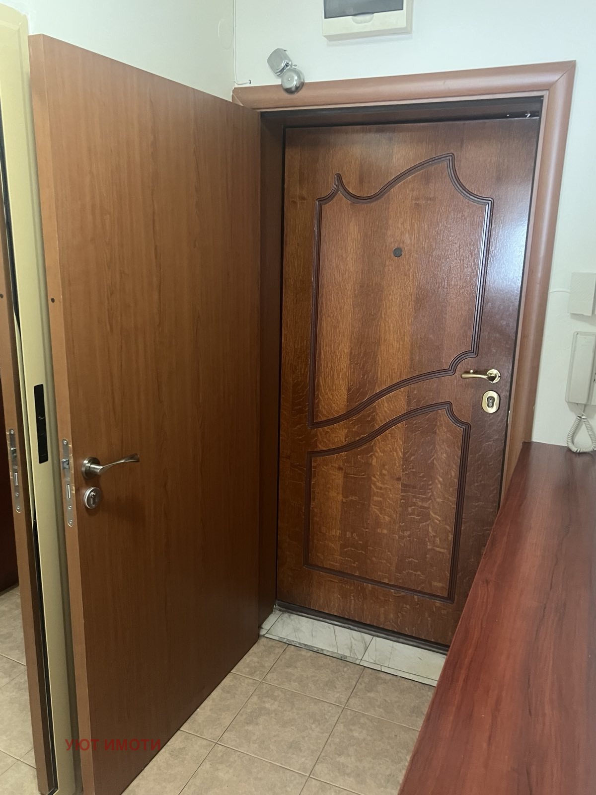 Дава под наем 3-СТАЕН, гр. София, Лозенец, снимка 2 - Апартаменти - 56143263