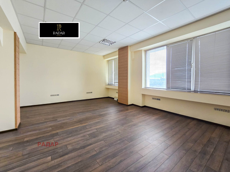Под наем ОФИС, град София, Хаджи Димитър • 130 € / 254.26 лв. • 36229026 1