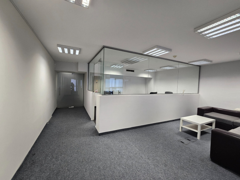 Под наем ОФИС, град София, Витоша • 671 € / 1312.36 лв. • 65084198 1