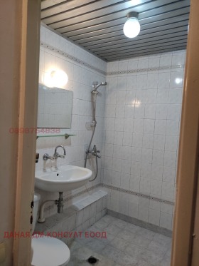 1 Schlafzimmer Dobrudschanski, Schumen 6