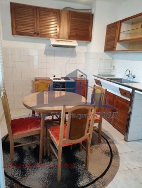 1 Schlafzimmer Dobrudschanski, Schumen 9