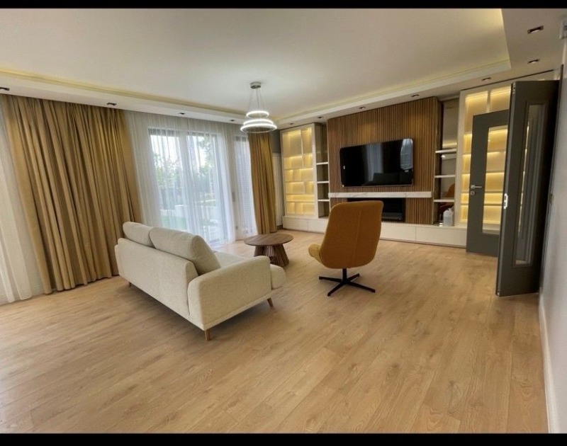 Do wynajęcia  Dom Sofia , Malinowa dolina , 250 mkw | 87455045 - obraz [2]