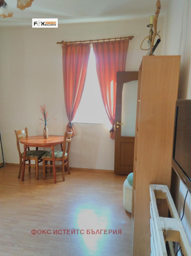 De inchiriat  1 dormitor Plovdiv , Țentâr , 70 mp | 19890103 - imagine [5]