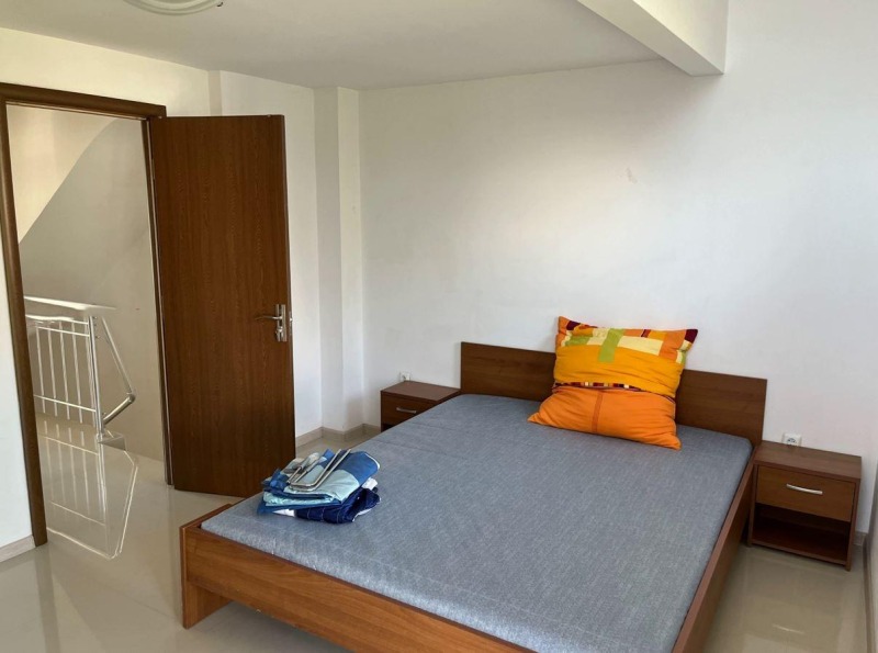 Дава под наем КЪЩА, гр. Варна, м-т Долна Трака, снимка 5 - Къщи - 51225034