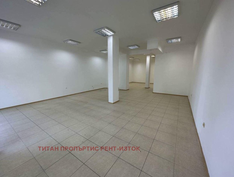 De inchiriat  Magazin Burgas , Slaveicov , 131 mp | 63081251