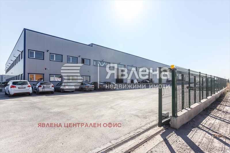 Дава под наем СКЛАД, гр. София, Требич