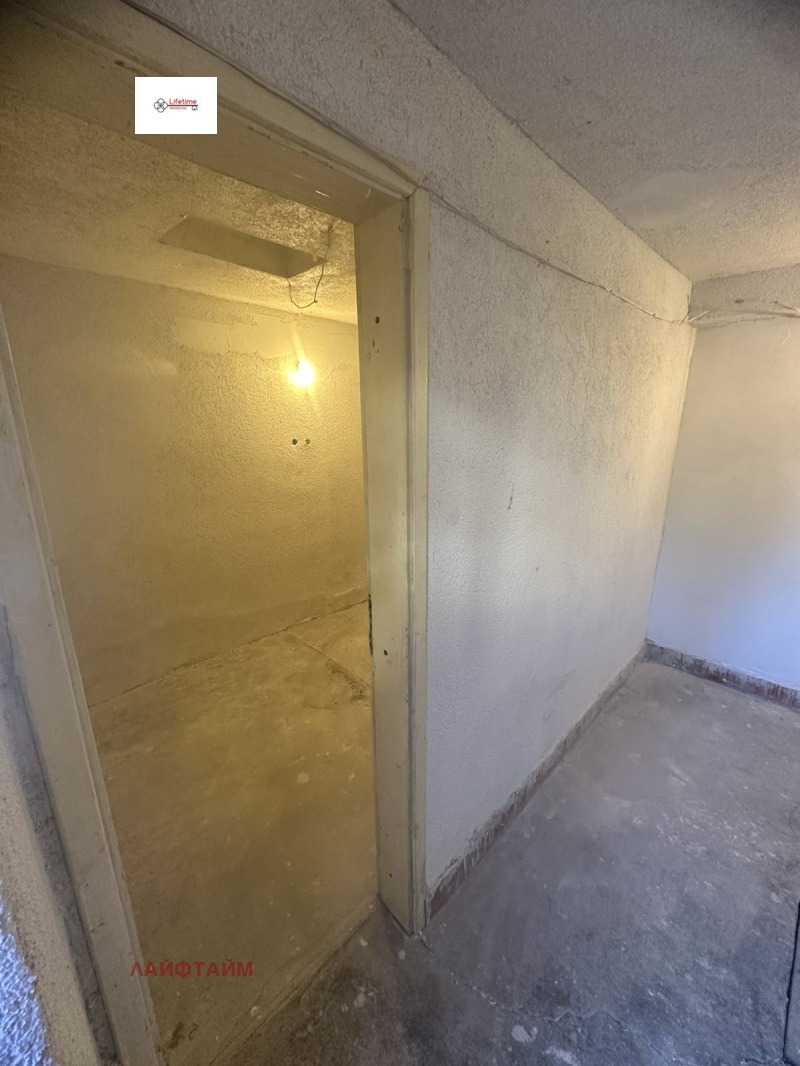 Дава под наем ГАРАЖ, ПАРКОМЯСТО, гр. София, Хаджи Димитър, снимка 6 - Гаражи и паркоместа - 53588836