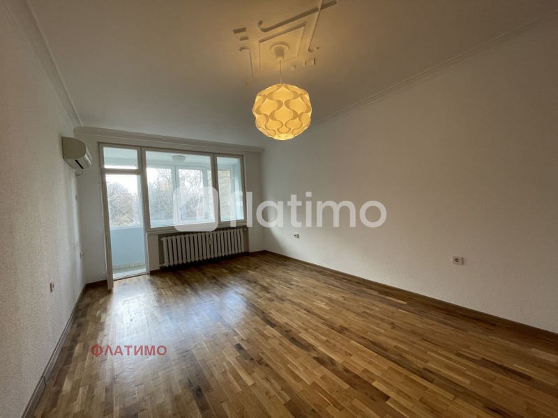 Zu vermieten  3 Schlafzimmer Sofia , Hipodruma , 120 qm | 66913309 - Bild [8]