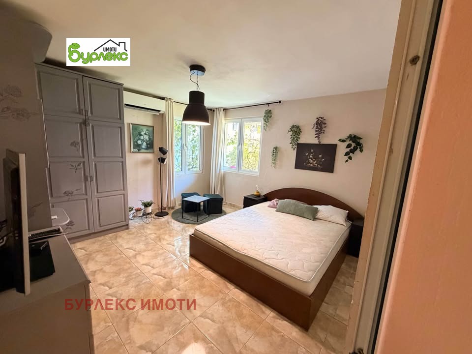 Дава под наем КЪЩА, гр. Варна, ВИНС-Червен площад, снимка 4 - Къщи - 56186057
