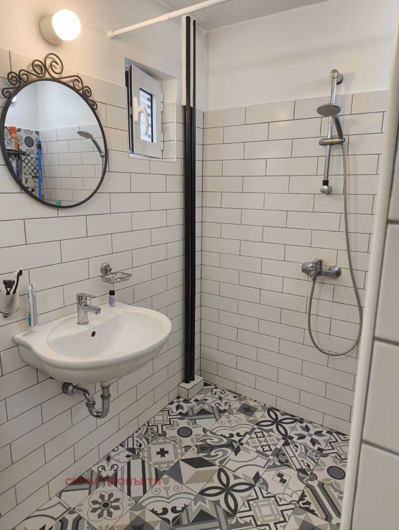 Zu vermieten  1 Schlafzimmer Sofia , Zentar , 86 qm | 82778711 - Bild [11]