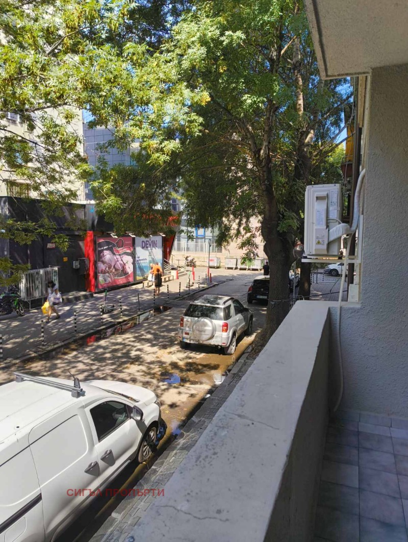 Zu vermieten  1 Schlafzimmer Sofia , Zentar , 86 qm | 82778711 - Bild [4]