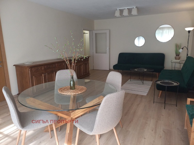 Zu vermieten  1 Schlafzimmer Sofia , Zentar , 86 qm | 82778711 - Bild [2]